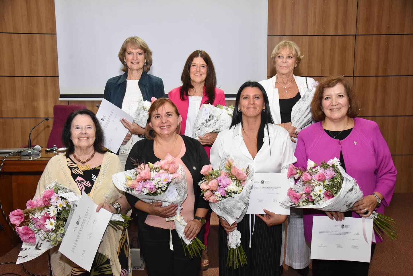 RECONOCIMIENTO A 9 MUJERES EJEMPLO Y FUENTES DE INSPIRACIÓN